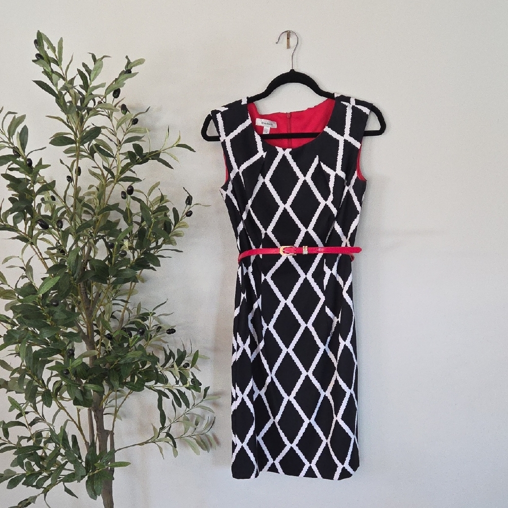Dressbarn Black and White Diamond Pattern Dress Sz 6